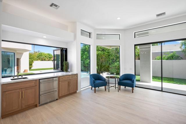 Image 22 of 87 For 45350 Mesa  
