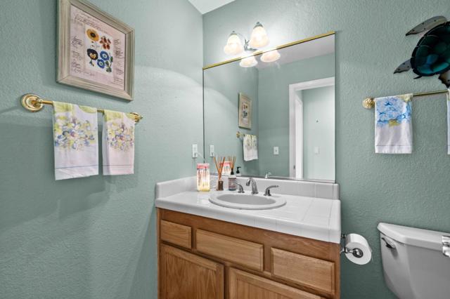 316 Valdez Avenue, Half Moon Bay CA: https://media.crmls.org/mediaz/9f9c5882-eec6-422f-9874-45369d1ac42a.jpg