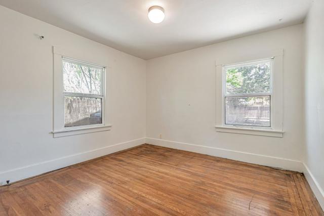 141 Clinton Street, Redwood City CA: https://media.crmls.org/mediaz/9f9c878c-c6e7-47fc-91f3-216cc018b79d.jpg