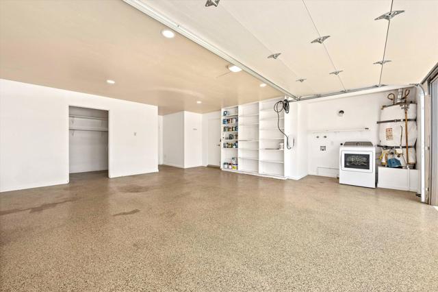 Image 24 of 39 For 72920 Somera Road