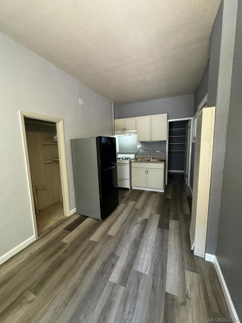 Image 12 of 44 For 204 2nd Avenue