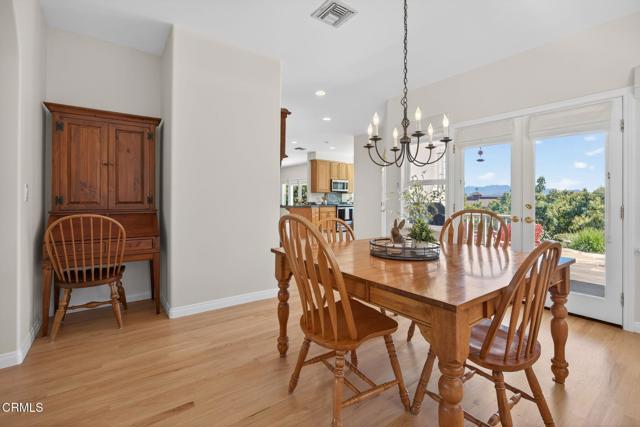 Detail Gallery Image 12 of 70 For 131 San Miguel Dr, Camarillo,  CA 93010 - 4 Beds | 2/1 Baths