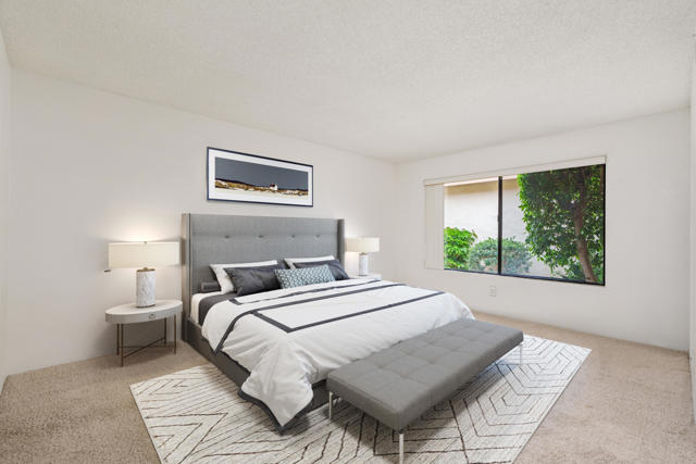 179 Las Lomas, Palm Desert CA: https://media.crmls.org/mediaz/9f9f3462-f725-4082-9769-7dd8981dda43.jpg