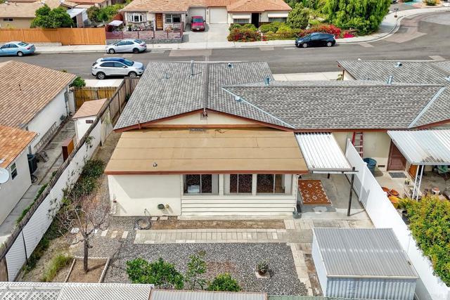 Detail Gallery Image 3 of 47 For 3607 Frenzel Cir, Oceanside,  CA 92056 - 2 Beds | 2 Baths