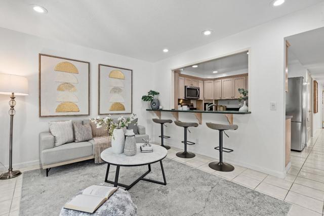 522 Thain Way, Palo Alto CA: https://media.crmls.org/mediaz/9fa19859-ca16-4c90-9d90-8caafc17a851.jpg
