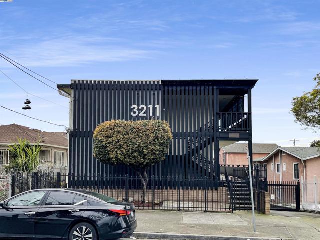 Image 1 of 18 For 3211 School St