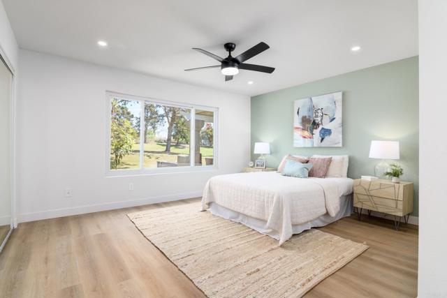 Detail Gallery Image 14 of 32 For 12142 Royal Birkdale Row F, San Diego,  CA 92128 - 2 Beds | 2 Baths