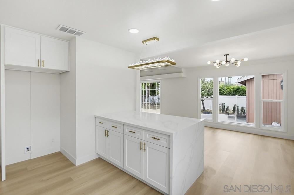 5882 Adams Ave - photo 8