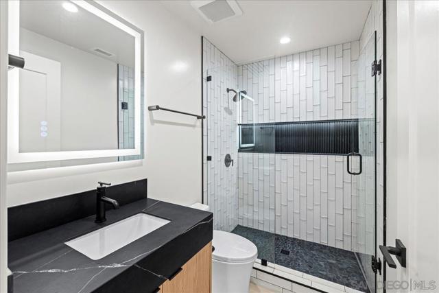 1009 Arcadia Road, Encinitas CA: https://media.crmls.org/mediaz/9fa41b57-49b8-432b-a8ea-add5140fdfa8.jpg