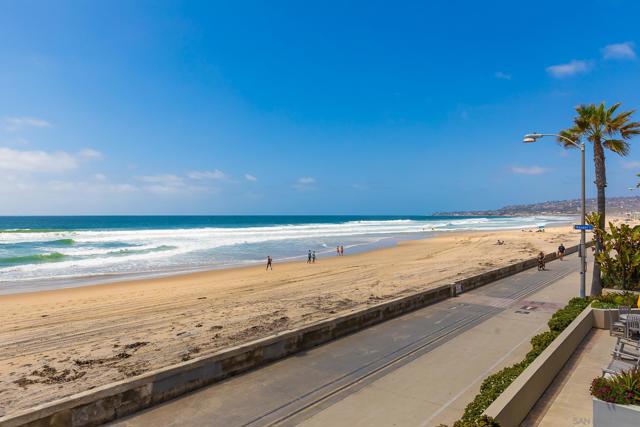 3537 Ocean Front Walk, San Diego CA: https://media.crmls.org/mediaz/9fa59a3a-8e8c-4a25-9d5a-26b6aa9c10bd.jpg