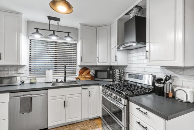 2146 Penasquitas Drive, Aptos CA: https://media.crmls.org/mediaz/9fa5db09-70e0-4b6d-b2c8-69ea44f04fca.jpg