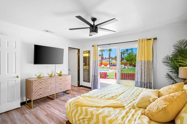 2099 E Racquet Club Road E, Palm Springs, CA 92262