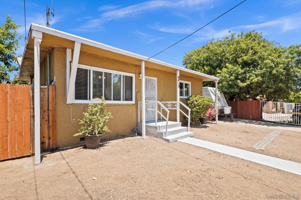 4418 Tremont St - photo 2