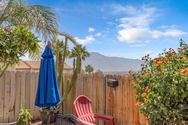 66750 12th Street, Desert Hot Springs CA: https://media.crmls.org/mediaz/9fa64931-99dc-4ca9-82ae-9ad740bad40f.jpg
