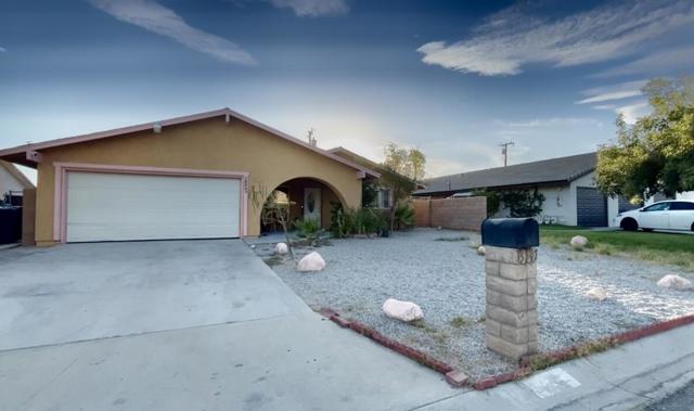 13547 Caliente Drive, Desert Hot Springs CA: https://media.crmls.org/mediaz/9fa68fd2-da25-4c53-8cf1-6a60a6fb6064.jpg