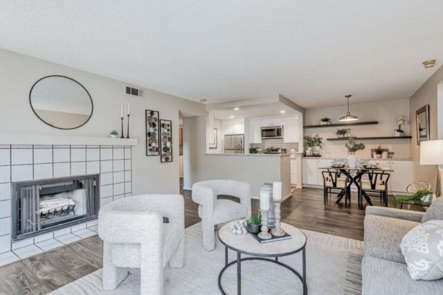 1689 Via Laguna, San Mateo CA: https://media.crmls.org/mediaz/9fa6e1bd-7b23-49c9-8558-a4c34b635a38.jpg