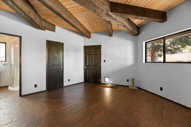 719 Villa Grove Avenue, Big Bear CA: https://media.crmls.org/mediaz/9fa8a406-70f7-404d-a4b2-b285e5e84dc9.jpg