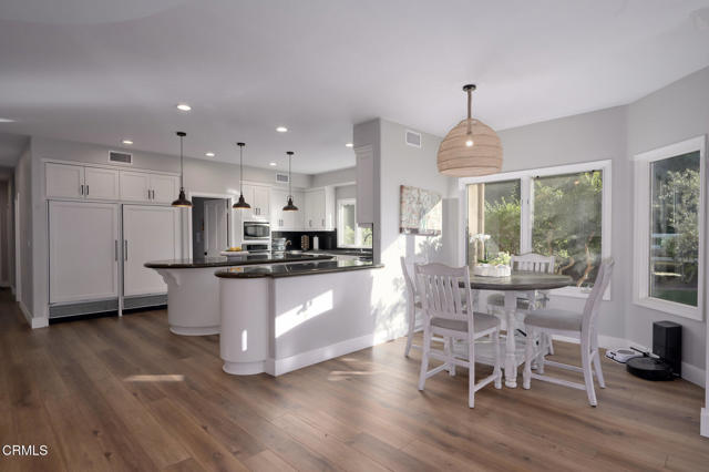 2021 Brittany Park Road, Camarillo CA: https://media.crmls.org/mediaz/9fa9c447-b72e-4425-8abd-5a1ef639a6b3.jpg