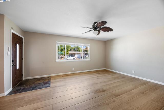 3491 Madeira Way, Livermore CA: https://media.crmls.org/mediaz/9faa815f-fe13-4f93-b665-fed59b802122.jpg