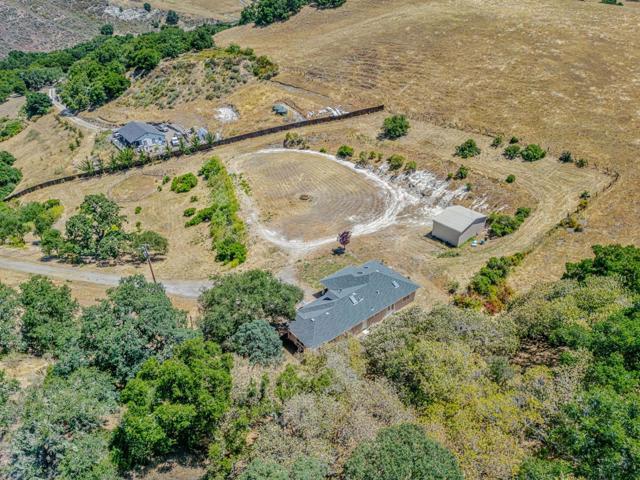 28837 Underwood Road,  CA: https://media.crmls.org/mediaz/9faad657-3ec5-40b1-8b00-5dffc0e7e3c2.jpg