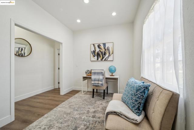 Image 14 of 41 For 1086 61st St