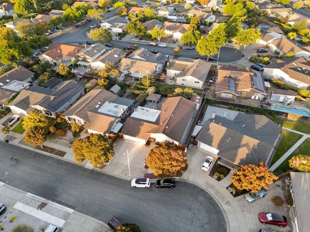 788 Mayten Tree Court, Sunnyvale CA: https://media.crmls.org/mediaz/9faba055-92e6-401f-a90c-3597eed70c71.jpg