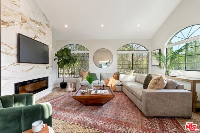 10701 Hepburn Circle photo 4