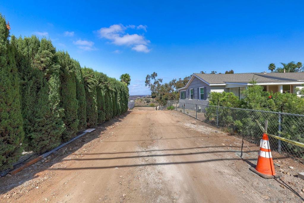 MLS #250041251SD image #16