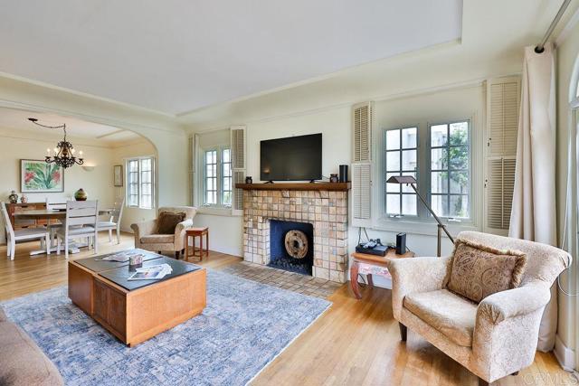 Detail Gallery Image 3 of 23 For 861 G Ave, Coronado,  CA 92118 - 3 Beds | 2 Baths