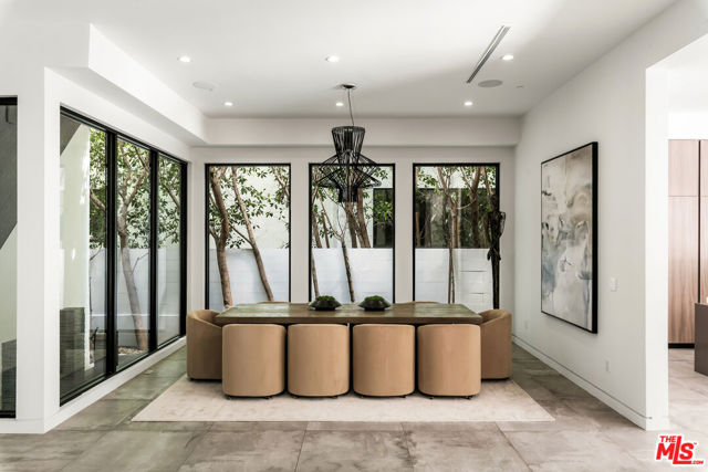 833 N Cherokee Avenue, Los Angeles CA: https://media.crmls.org/mediaz/9facb48c-b2bd-42c7-a011-bad38b693c79.jpg