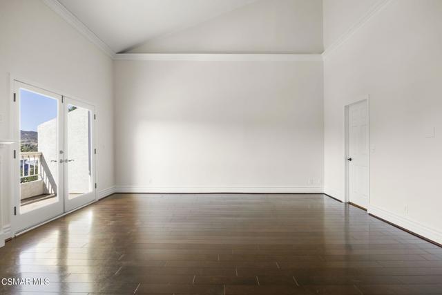 26-web-or-mls-Upmarketmedia_3123Hil-81
