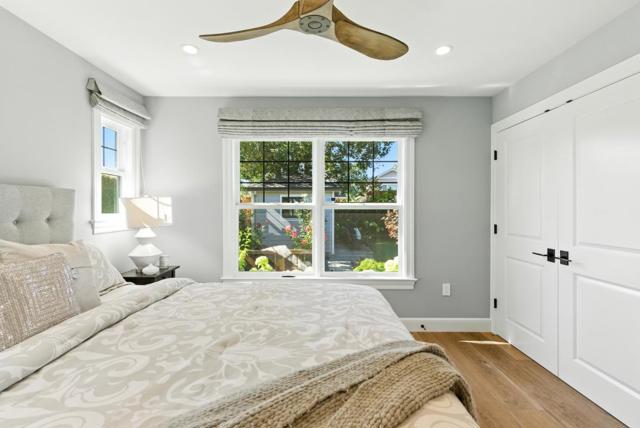 36 Wildwood Avenue, San Carlos CA: https://media.crmls.org/mediaz/9fad5f64-0af9-426b-bb3a-77282d6226d8.jpg