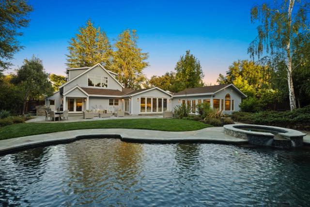 1666 Kensington Avenue, Los Altos CA: https://media.crmls.org/mediaz/9fae3399-fbc0-4e72-b9f2-bf82ed8889f4.jpg