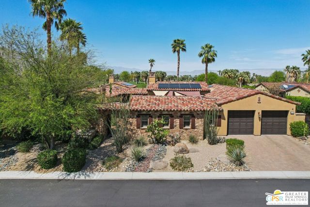 1070 Bella Vista, Palm Springs CA: https://media.crmls.org/mediaz/9faed534-392b-4603-811a-b21f4de1e857.jpg