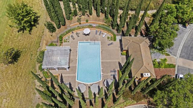5365 SILVER KNOLL Court, San Jose CA: https://media.crmls.org/mediaz/9fafbdff-4e32-4849-a844-6bef364fe445.jpg