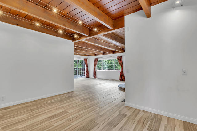 53200 Forest Lake Drive, Idyllwild CA: https://media.crmls.org/mediaz/9fb10b64-c8ff-422b-8b5a-4e35fae18899.jpg