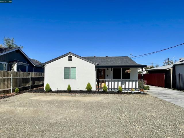 1923 Juliesse Avenue, Sacramento CA: https://media.crmls.org/mediaz/9fb184e3-66e3-44d1-a36a-395b53298c70.jpg