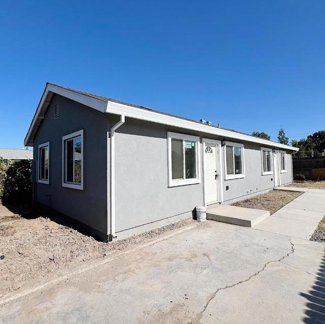 1204 South Avenue, Sacramento CA: https://media.crmls.org/mediaz/9fb374a6-2709-4da9-a713-d53e23354686.jpg