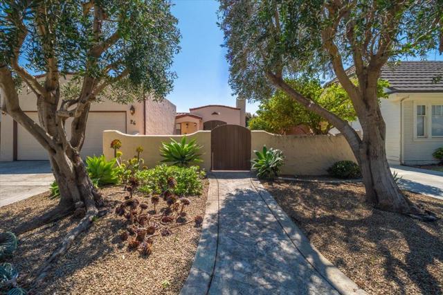 26 Willow Street, Salinas CA: https://media.crmls.org/mediaz/9fb3f4b4-da0d-4bcc-8036-c7d0fe13741c.jpg