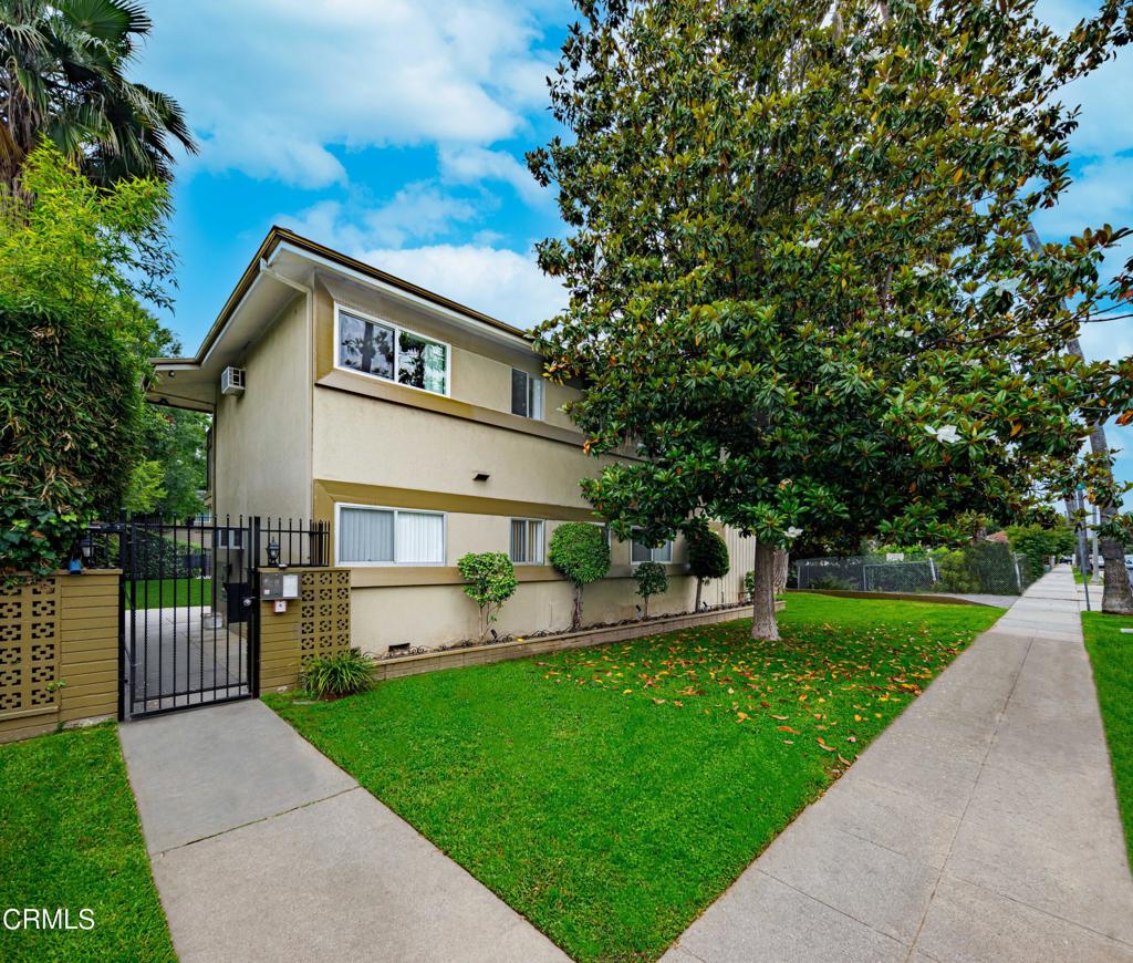 720 E Mountain Street #11