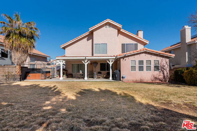 3626 W Avenue J2, Lancaster CA: https://media.crmls.org/mediaz/9fb43120-71d3-4b81-96a9-d4d79cb93018.jpg