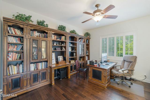 12430 Nelson Road, Moorpark CA: https://media.crmls.org/mediaz/9fb45b61-d555-4c7c-be26-dafb427a2a1f.jpg