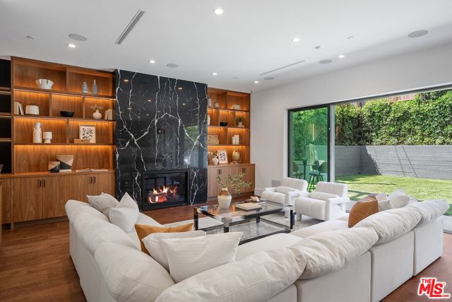 8025 Stewart Avenue, Los Angeles CA: https://media.crmls.org/mediaz/9fb4c875-65ad-4c44-abf0-24cdd4a74528.jpg