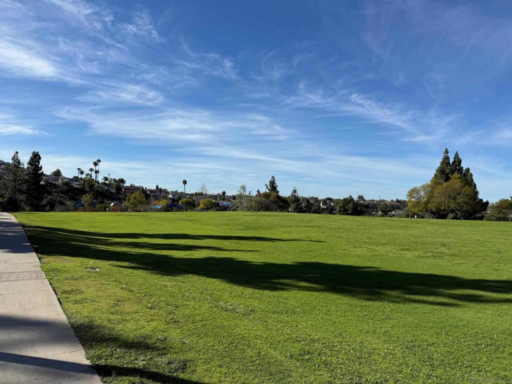 https://media.crmls.org/mediaz/9fb4d9cc-2506-4586-825a-b70fae928599.jpg?preset=X-Large
