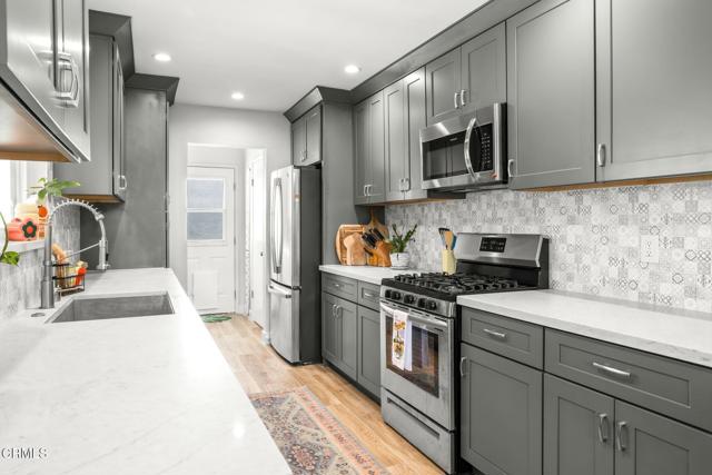 3 Bed Home for Sale in Oak View, California