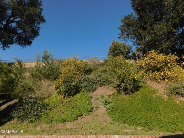467 Sundance Street, Thousand Oaks CA: https://media.crmls.org/mediaz/9fb5cf82-2040-4471-acd1-79bb01afdb2d.jpg
