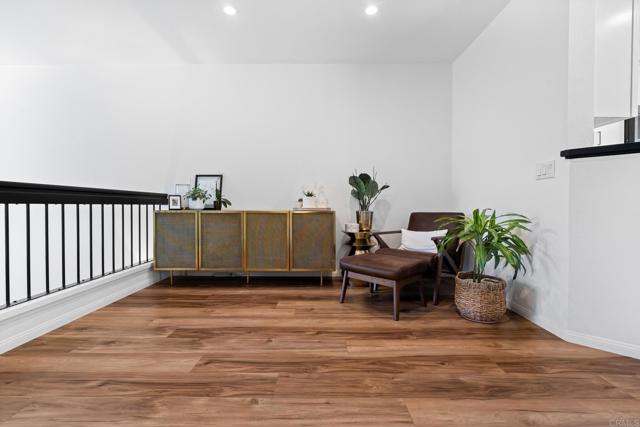 Detail Gallery Image 14 of 22 For 9411 Lake Murray Blvd #B,  San Diego,  CA 92119 - 3 Beds | 2/1 Baths
