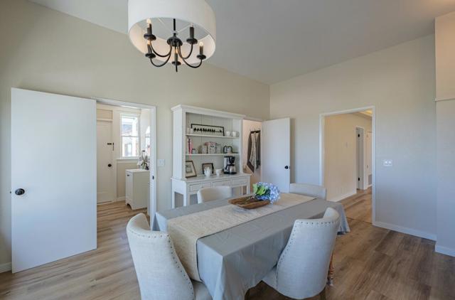 570572 Belden Street, Monterey CA: https://media.crmls.org/mediaz/9fb760fb-a62e-46be-a0e4-5d05035010ba.jpg