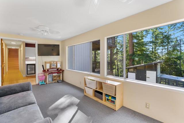 24 Terrace Way, Felton CA: https://media.crmls.org/mediaz/9fb818c2-d049-4e98-8357-fd643ae3e636.jpg