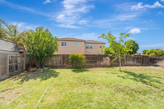 367 Sunburst Street, Los Banos CA: https://media.crmls.org/mediaz/9fb8b781-f9bb-4b29-833f-b184c95110fe.jpg